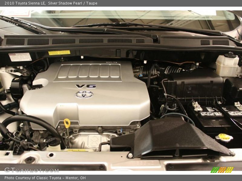 Silver Shadow Pearl / Taupe 2010 Toyota Sienna LE