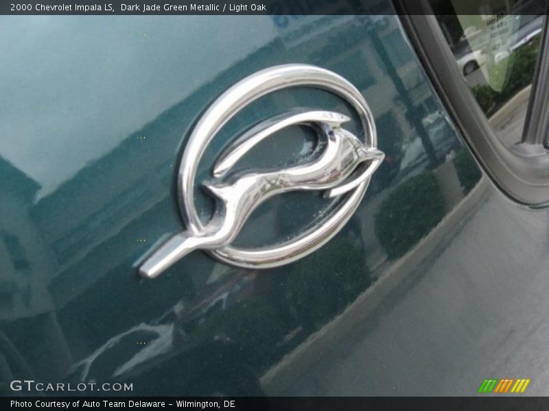 Dark Jade Green Metallic / Light Oak 2000 Chevrolet Impala LS