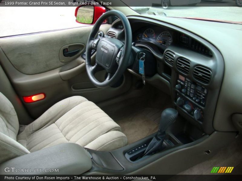 Bright Red / Dark Taupe 1999 Pontiac Grand Prix SE Sedan