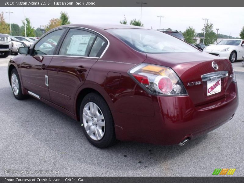 Tuscan Sun Red / Blond 2010 Nissan Altima 2.5 S