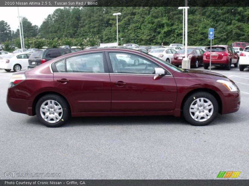 Tuscan Sun Red / Blond 2010 Nissan Altima 2.5 S