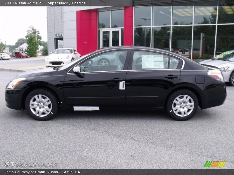 Super Black / Charcoal 2010 Nissan Altima 2.5