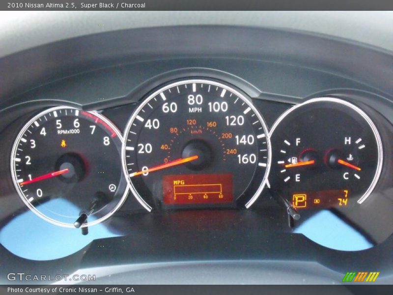Super Black / Charcoal 2010 Nissan Altima 2.5