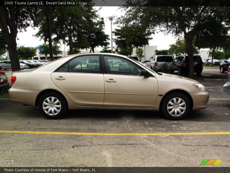 Desert Sand Mica / Gray 2005 Toyota Camry LE