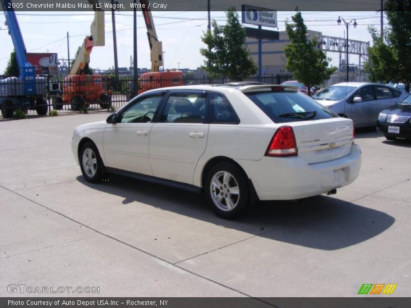 White / Gray 2005 Chevrolet Malibu Maxx LS Wagon