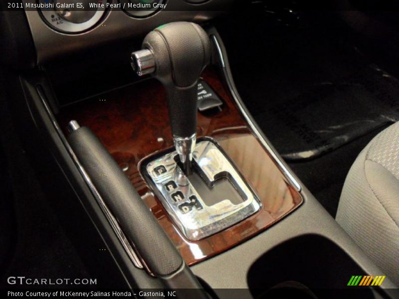 White Pearl / Medium Gray 2011 Mitsubishi Galant ES