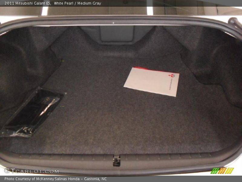 White Pearl / Medium Gray 2011 Mitsubishi Galant ES