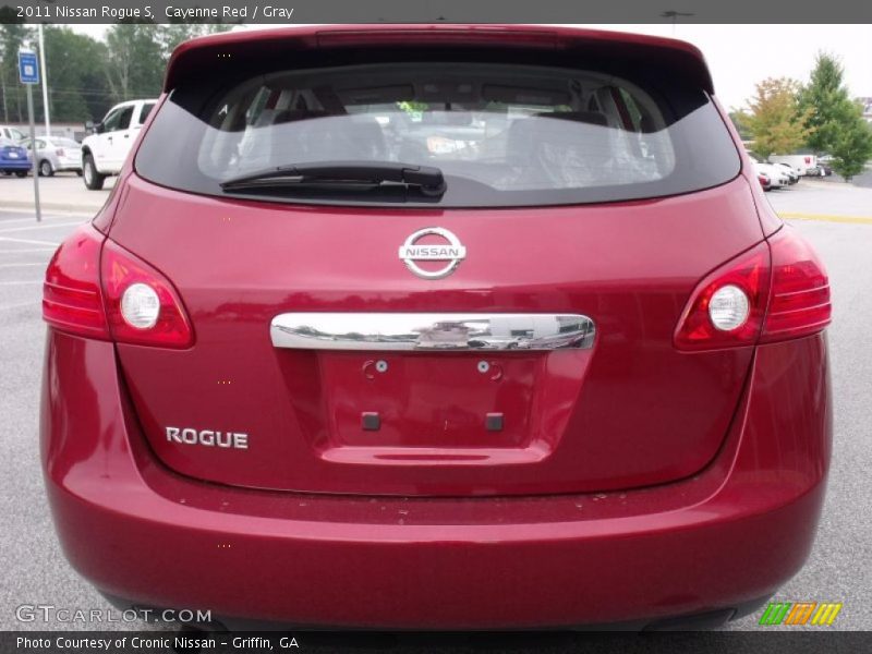 Cayenne Red / Gray 2011 Nissan Rogue S