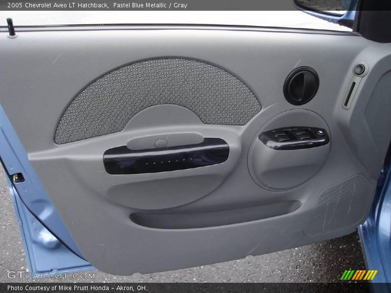 Pastel Blue Metallic / Gray 2005 Chevrolet Aveo LT Hatchback