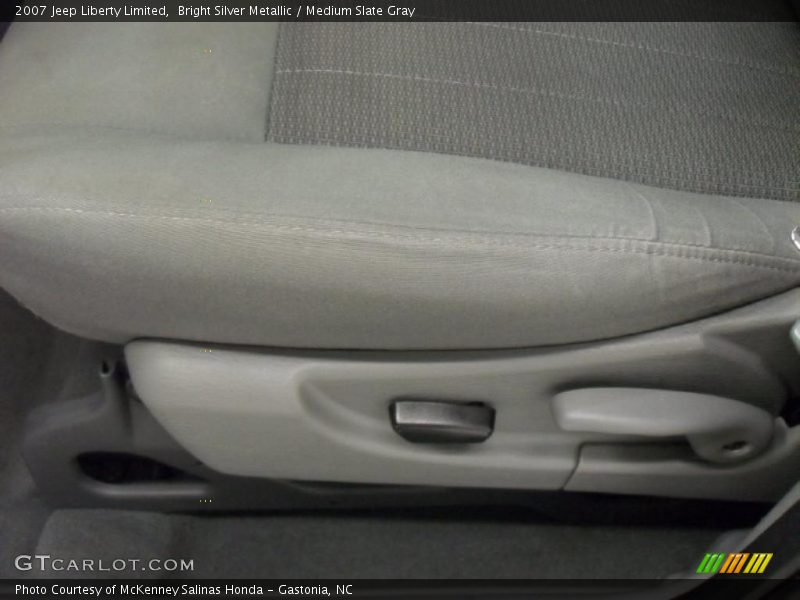Bright Silver Metallic / Medium Slate Gray 2007 Jeep Liberty Limited
