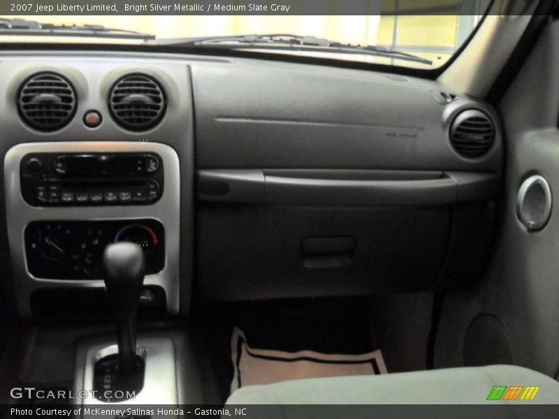 Bright Silver Metallic / Medium Slate Gray 2007 Jeep Liberty Limited