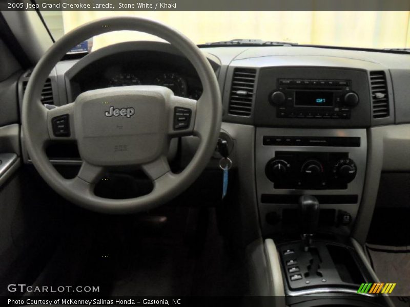Stone White / Khaki 2005 Jeep Grand Cherokee Laredo