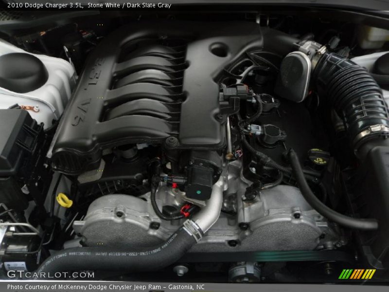 Stone White / Dark Slate Gray 2010 Dodge Charger 3.5L