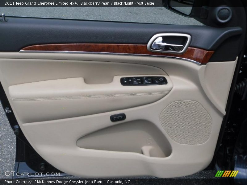 Blackberry Pearl / Black/Light Frost Beige 2011 Jeep Grand Cherokee Limited 4x4