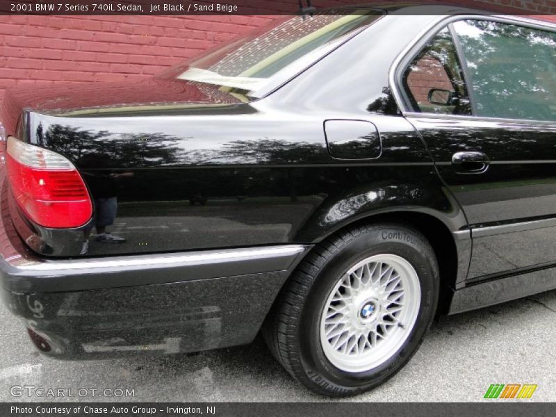 Jet Black / Sand Beige 2001 BMW 7 Series 740iL Sedan