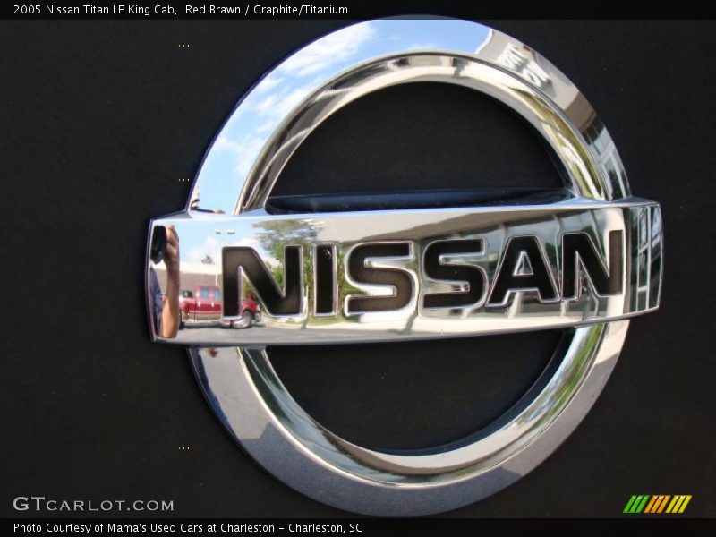Red Brawn / Graphite/Titanium 2005 Nissan Titan LE King Cab