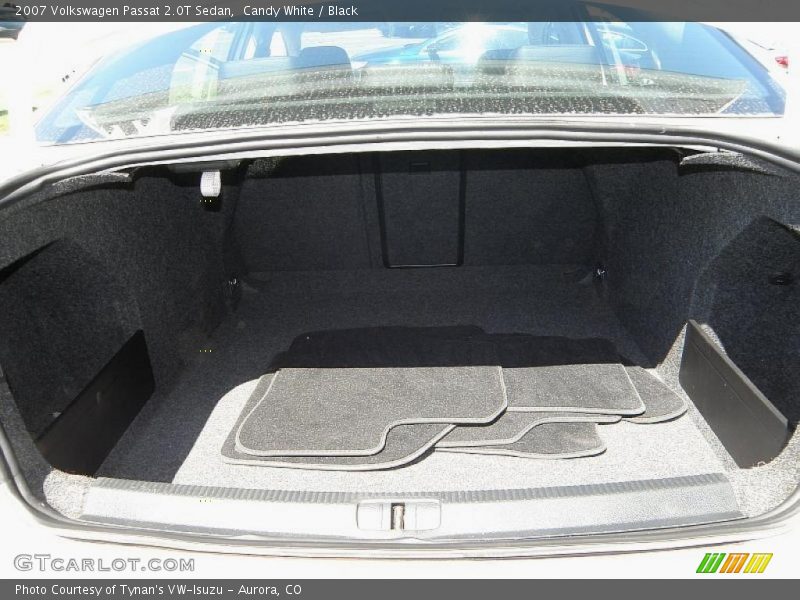 Candy White / Black 2007 Volkswagen Passat 2.0T Sedan