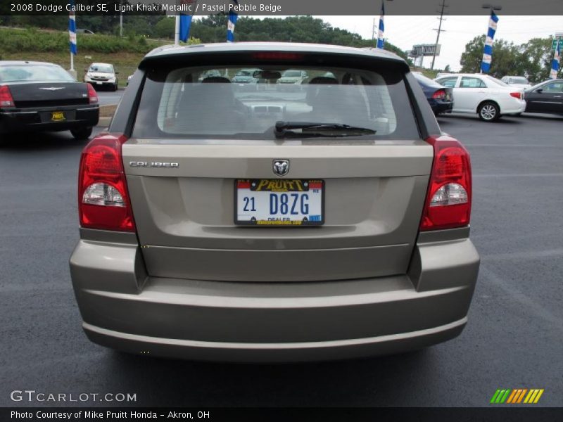 Light Khaki Metallic / Pastel Pebble Beige 2008 Dodge Caliber SE