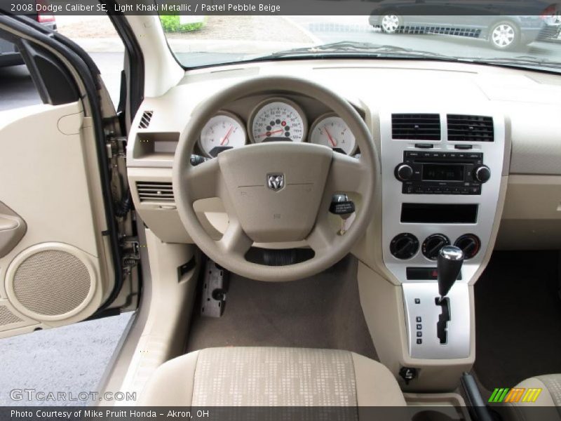 Light Khaki Metallic / Pastel Pebble Beige 2008 Dodge Caliber SE
