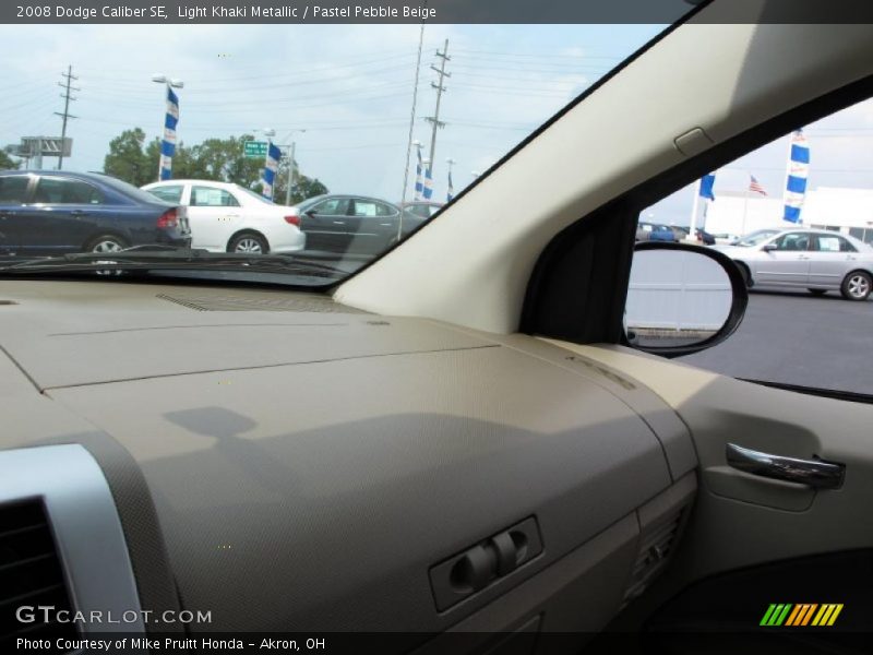 Light Khaki Metallic / Pastel Pebble Beige 2008 Dodge Caliber SE
