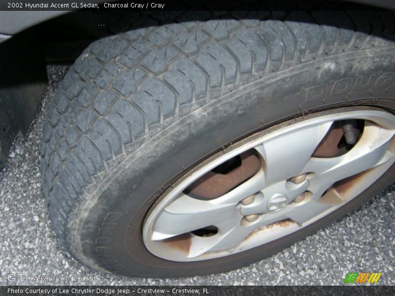 Charcoal Gray / Gray 2002 Hyundai Accent GL Sedan