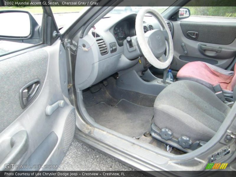 Charcoal Gray / Gray 2002 Hyundai Accent GL Sedan