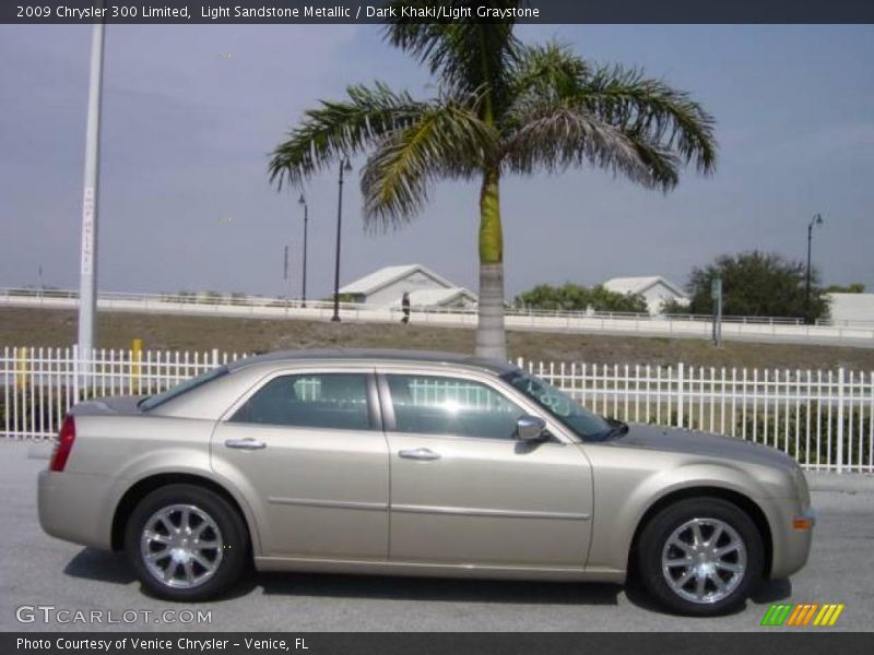 Light Sandstone Metallic / Dark Khaki/Light Graystone 2009 Chrysler 300 Limited