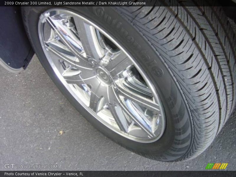 Light Sandstone Metallic / Dark Khaki/Light Graystone 2009 Chrysler 300 Limited