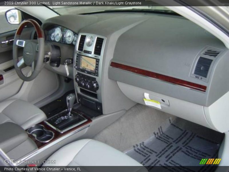 Light Sandstone Metallic / Dark Khaki/Light Graystone 2009 Chrysler 300 Limited