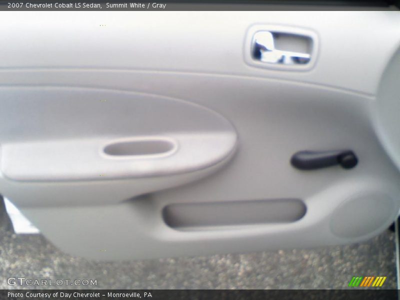 Summit White / Gray 2007 Chevrolet Cobalt LS Sedan