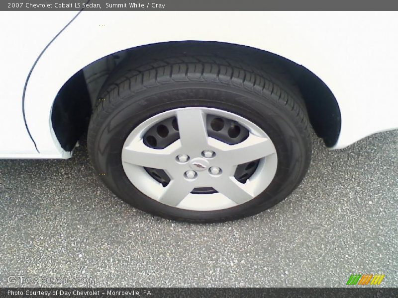 Summit White / Gray 2007 Chevrolet Cobalt LS Sedan