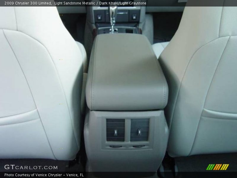 Light Sandstone Metallic / Dark Khaki/Light Graystone 2009 Chrysler 300 Limited