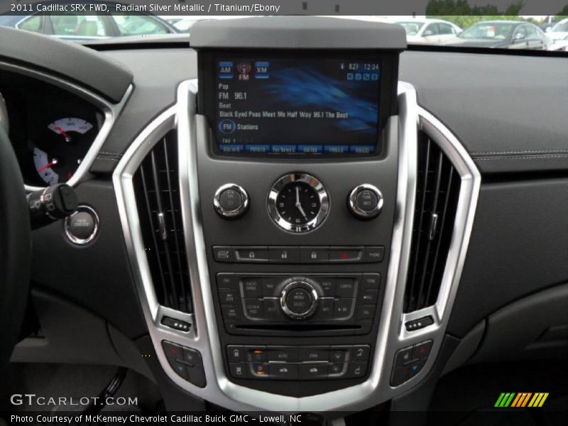 Radiant Silver Metallic / Titanium/Ebony 2011 Cadillac SRX FWD