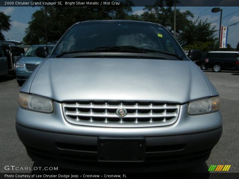 Bright Silver Metallic / Mist Gray 2000 Chrysler Grand Voyager SE