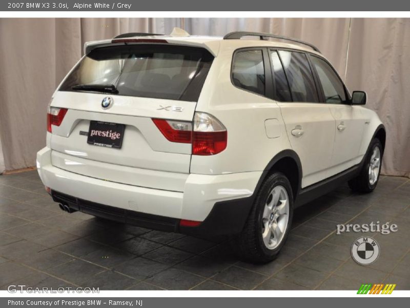 Alpine White / Grey 2007 BMW X3 3.0si