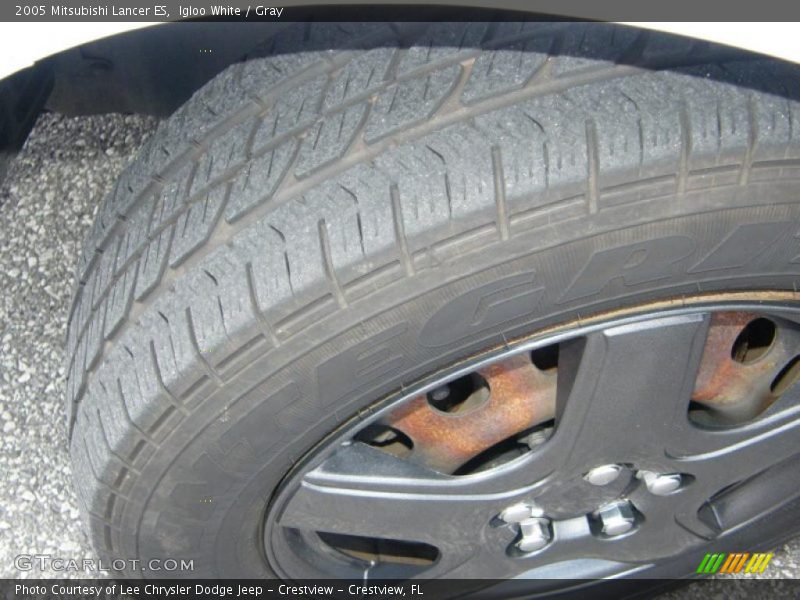 Igloo White / Gray 2005 Mitsubishi Lancer ES