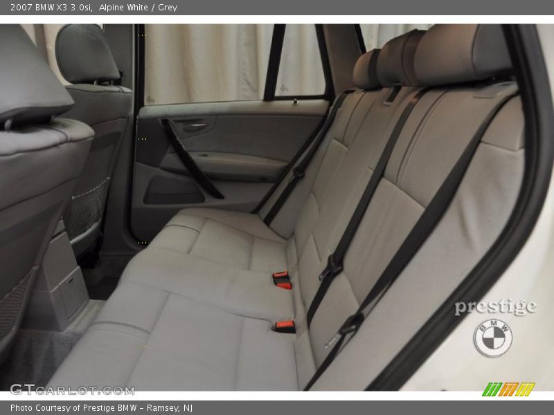 Alpine White / Grey 2007 BMW X3 3.0si