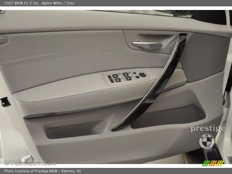 Alpine White / Grey 2007 BMW X3 3.0si