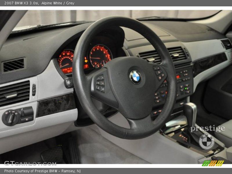 Alpine White / Grey 2007 BMW X3 3.0si