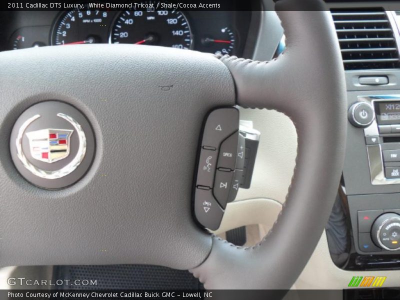 White Diamond Tricoat / Shale/Cocoa Accents 2011 Cadillac DTS Luxury