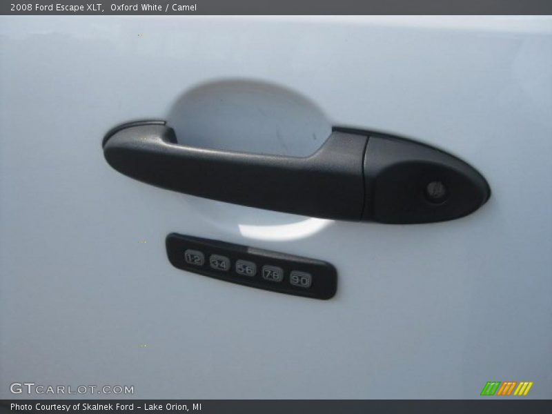 Oxford White / Camel 2008 Ford Escape XLT