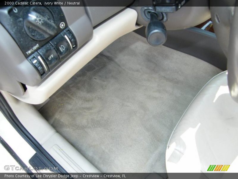Ivory White / Neutral 2000 Cadillac Catera