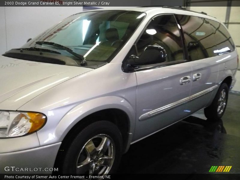 Bright Silver Metallic / Gray 2003 Dodge Grand Caravan ES