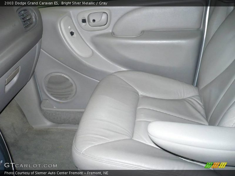 Bright Silver Metallic / Gray 2003 Dodge Grand Caravan ES