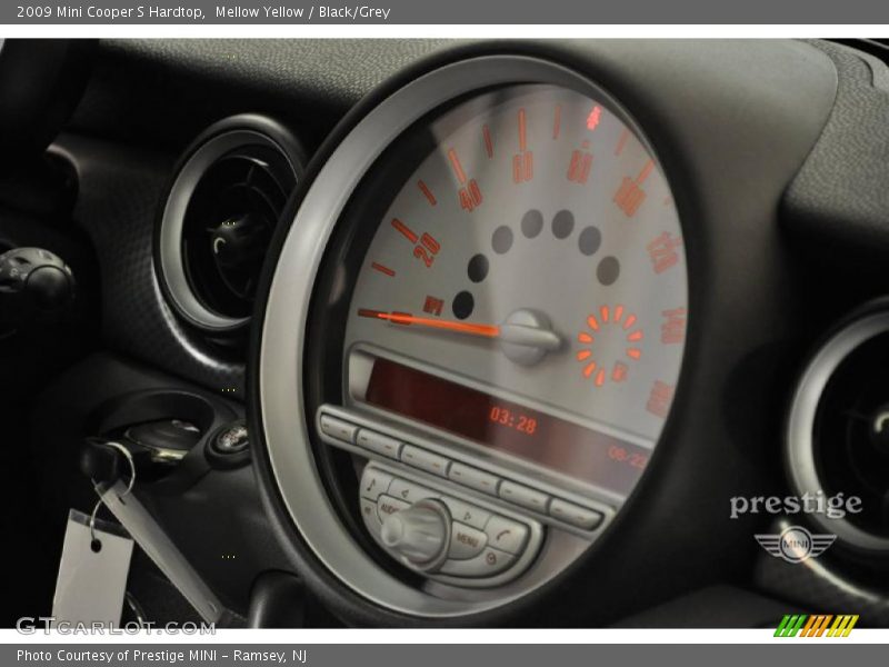 Mellow Yellow / Black/Grey 2009 Mini Cooper S Hardtop