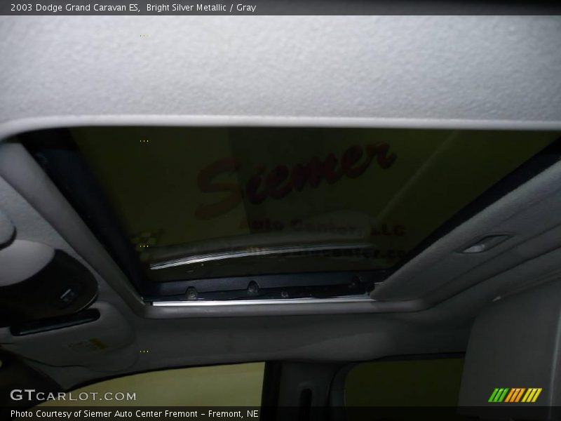 Bright Silver Metallic / Gray 2003 Dodge Grand Caravan ES