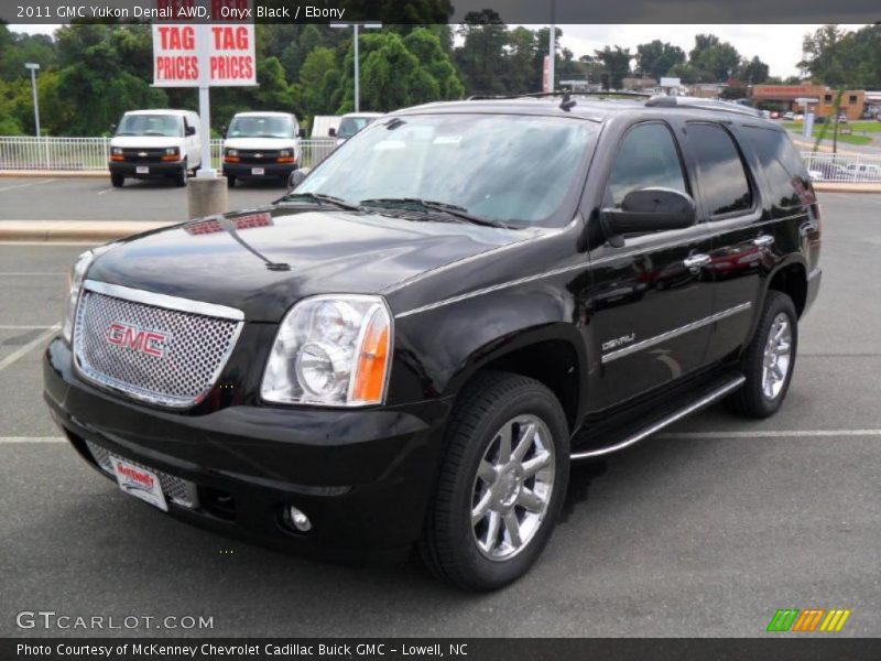 Onyx Black / Ebony 2011 GMC Yukon Denali AWD