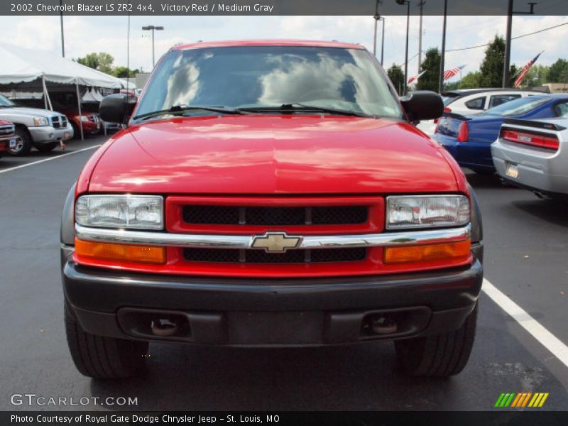 Victory Red / Medium Gray 2002 Chevrolet Blazer LS ZR2 4x4