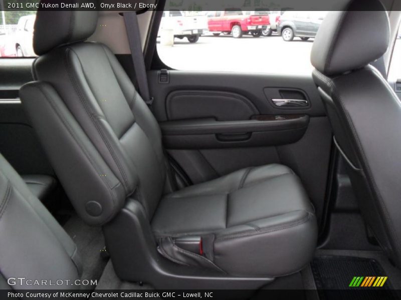 Onyx Black / Ebony 2011 GMC Yukon Denali AWD