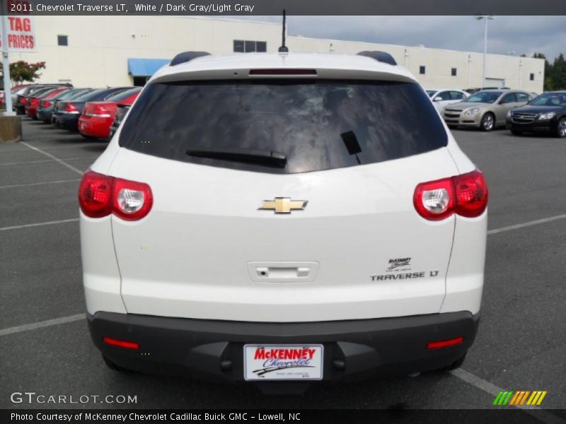 White / Dark Gray/Light Gray 2011 Chevrolet Traverse LT